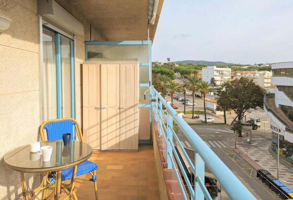 Apartamento Piscina En Platja Daro By Host&Joy Platja d'Aro Luaran gambar